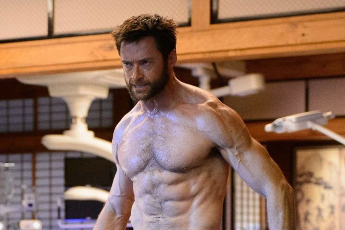 Hugh Jackman posta foto com visual do Wolverine